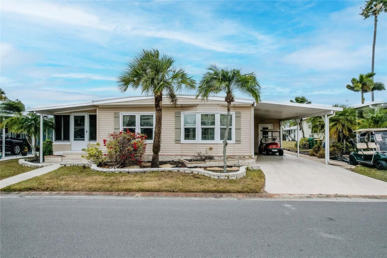 2100 Kings Highway, Unit 305, Punta Gorda, FL 33980 Main Photo