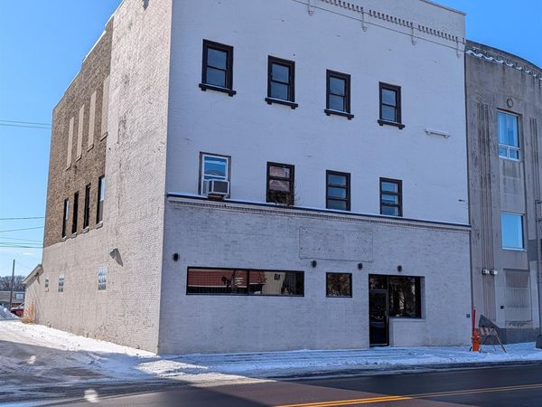 234 1/2 W Wisconsin Street, Portage, WI 53901