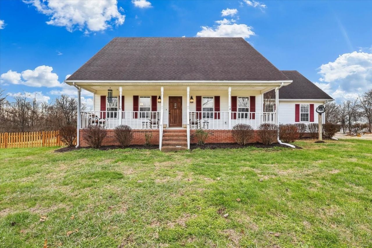 2981 Rocky Hill Rd Smiths Grove, KY 42171