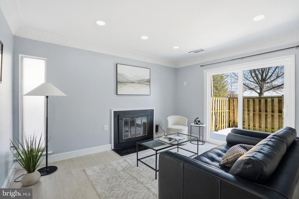 8626 Village Square, Unit 8626, Alexandria, VA 22309 Main Photo