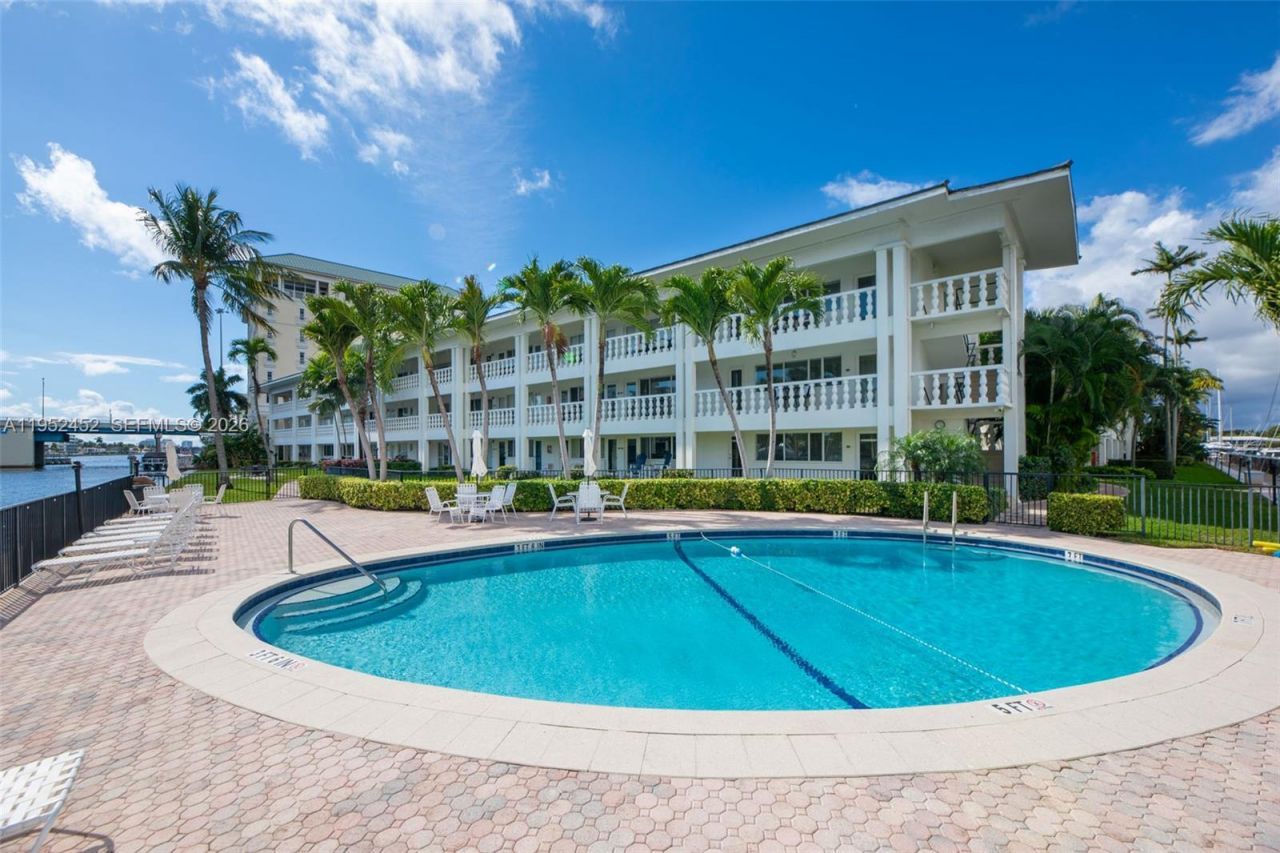 2895 NE 32nd St, Unit 207, Fort Lauderdale, FL 33306 Photo