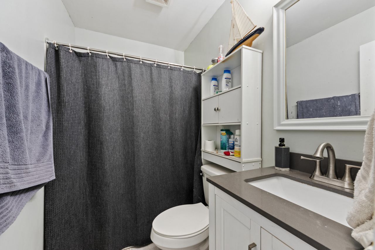 21 Rivers Point Row Photo 18