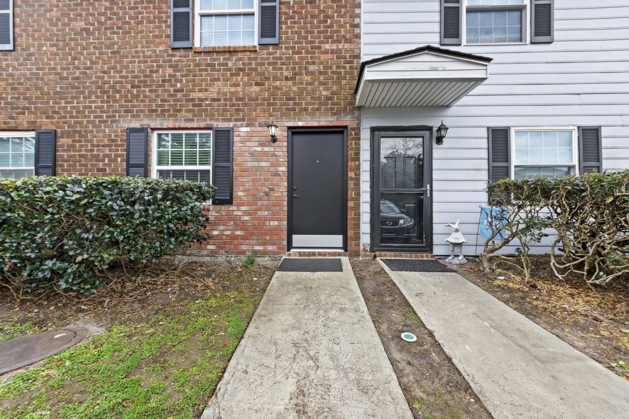 21 Rivers Point Row Photo 20