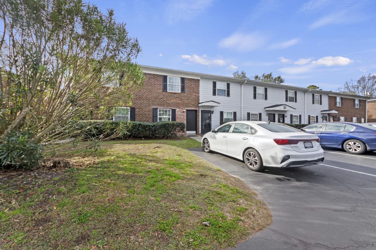 21 Rivers Point Row Photo 22