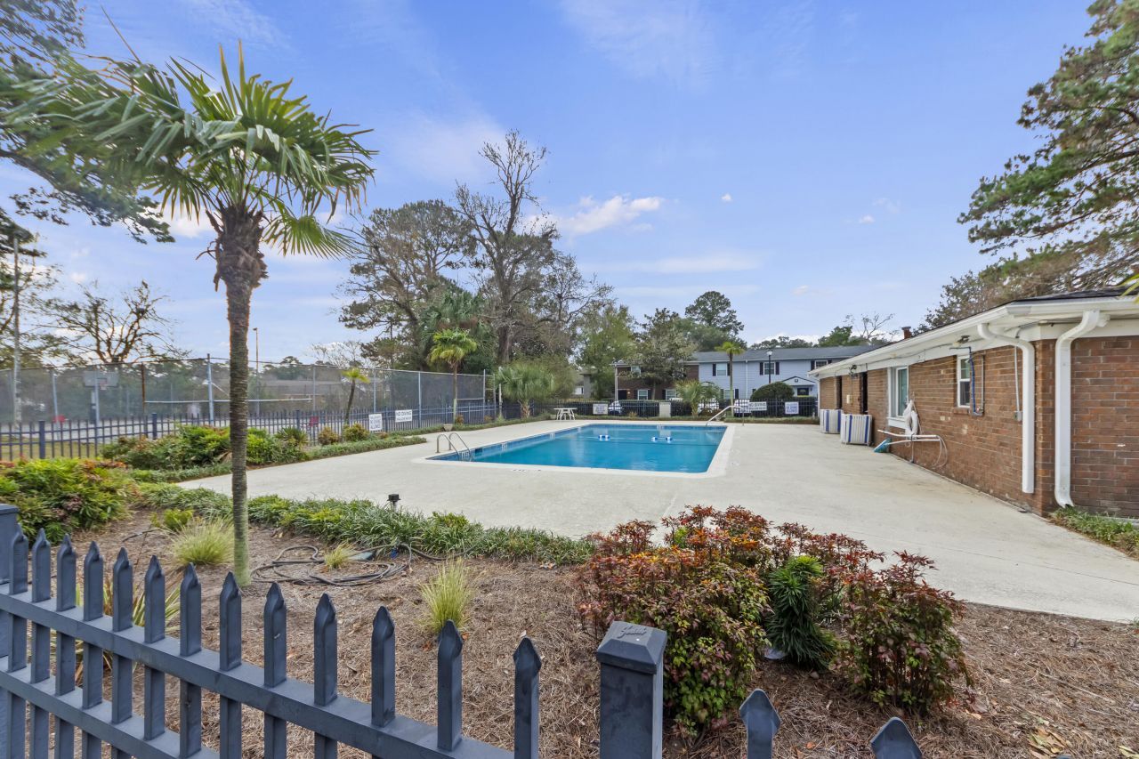 21 Rivers Point Row Photo 27