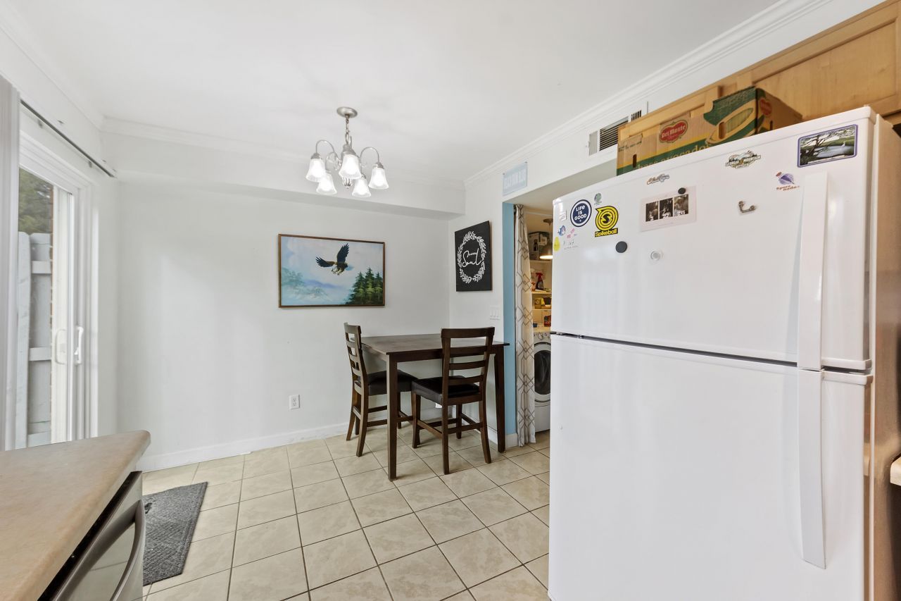 21 Rivers Point Row Photo 8