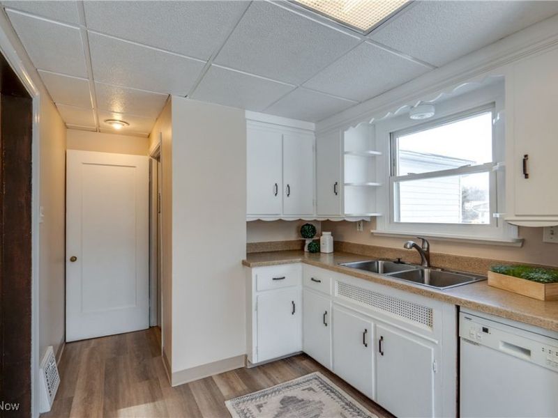 1353 Gorge Boulevard, Akron, OH 44310 Photo 14