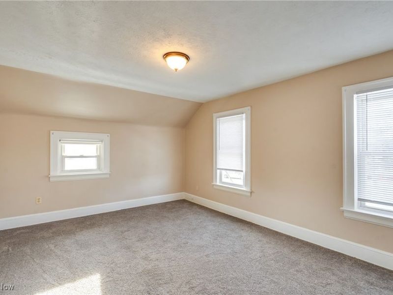 1353 Gorge Boulevard, Akron, OH 44310 Photo 24