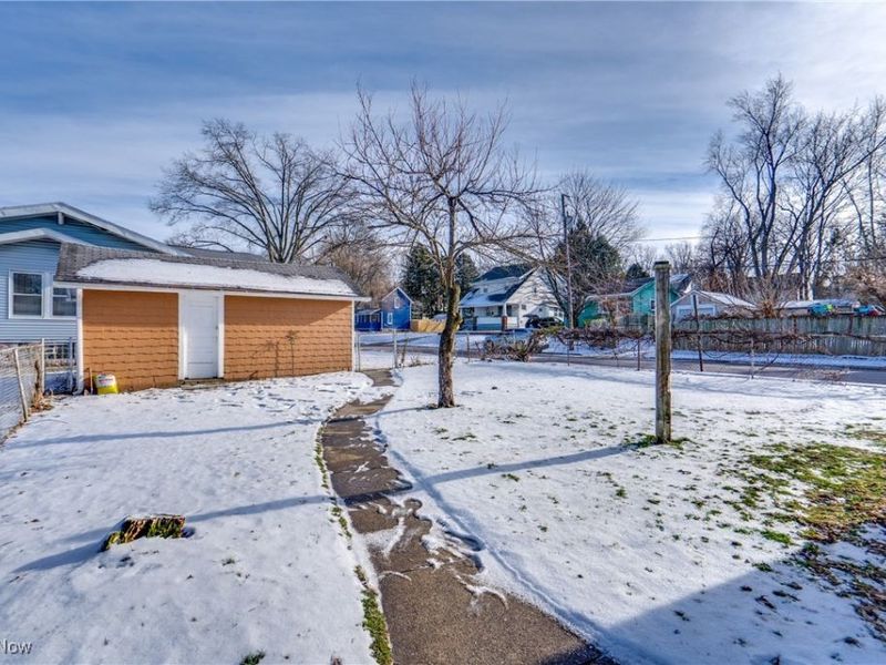 1353 Gorge Boulevard, Akron, OH 44310 Photo 37