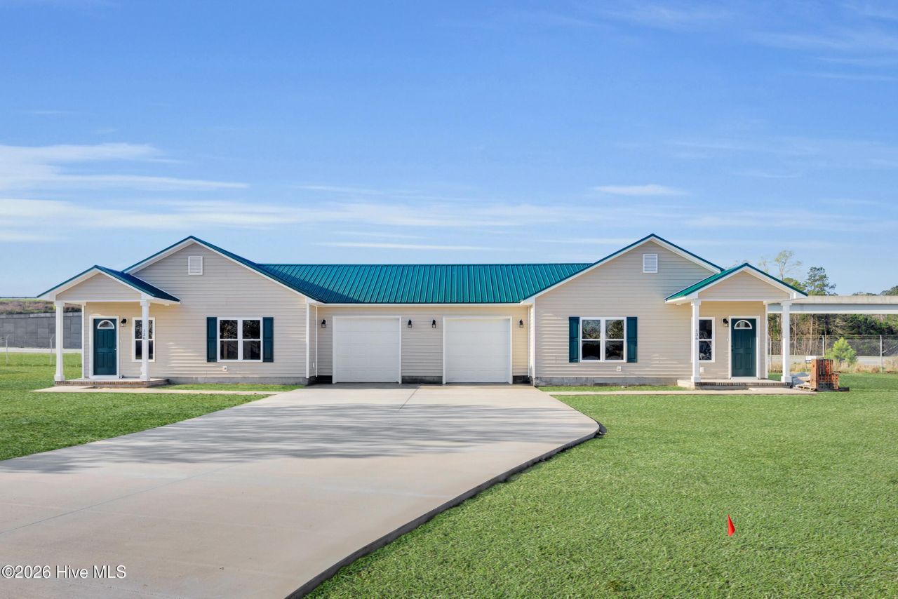 138 Macdonald Boulevard, Havelock, NC 28532 Main Photo