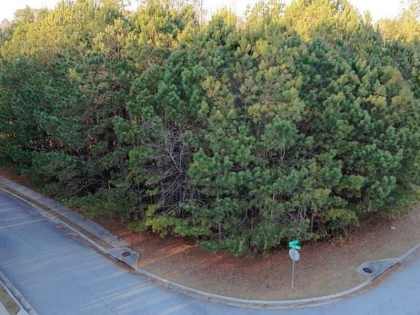 5185 Marie Trace, Atlanta, GA 30349