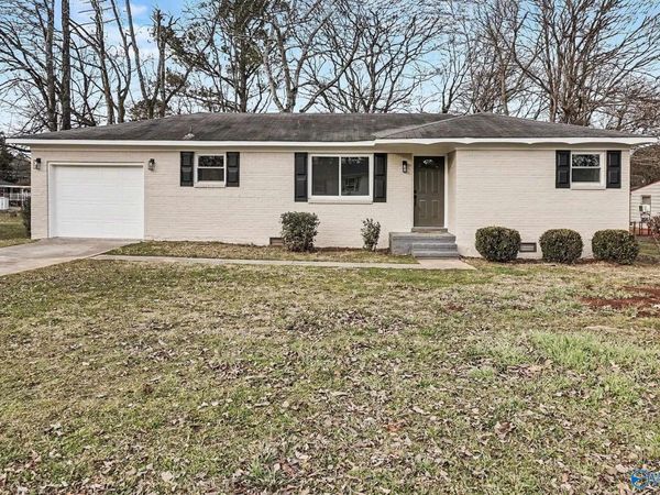 3022 Doak Drive NW, Huntsville, AL 35810