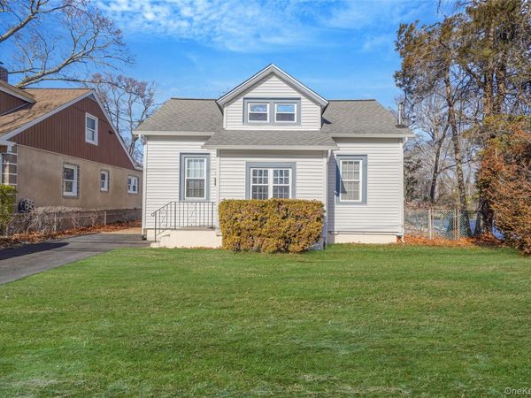 59 Richard Avenue, Islip Terrace, NY 11752