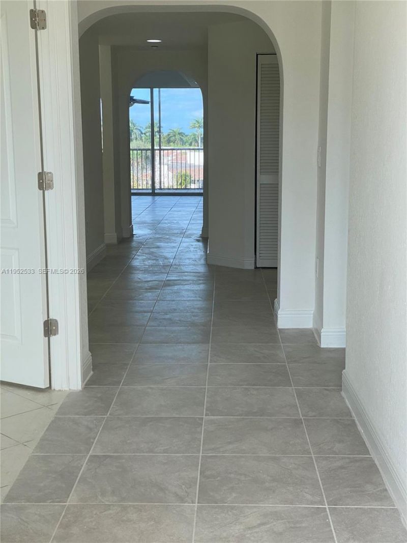 10700 NW 66th St, Unit 404, Doral, FL 33178 Photo