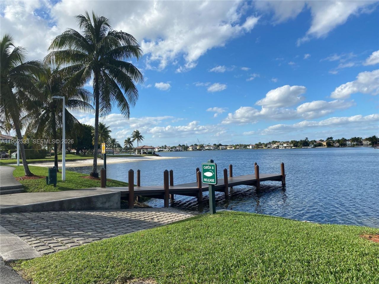 10700 NW 66th St, Unit 404, Doral, FL 33178 Photo