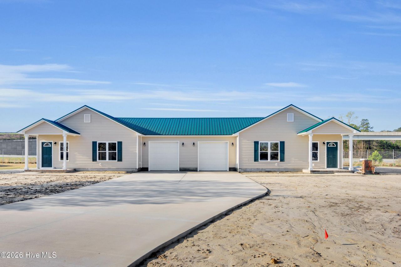 136 Macdonald Boulevard, Havelock, NC 28532 Main Photo