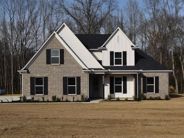 227 CENTERLINE ROPER LOOP, Byhalia, MS 38611