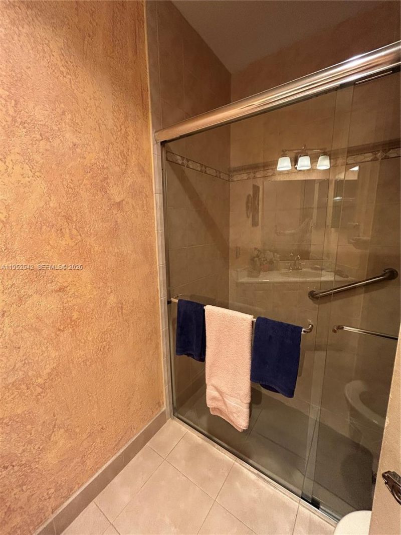 602 Briarwood Cir, Unit 4-46, Hollywood, FL 33024 Photo