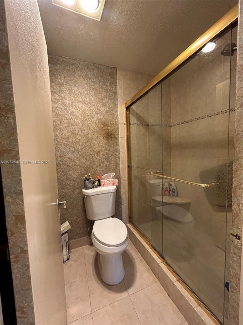 602 Briarwood Cir, Unit 4-46, Hollywood, FL 33024 Photo