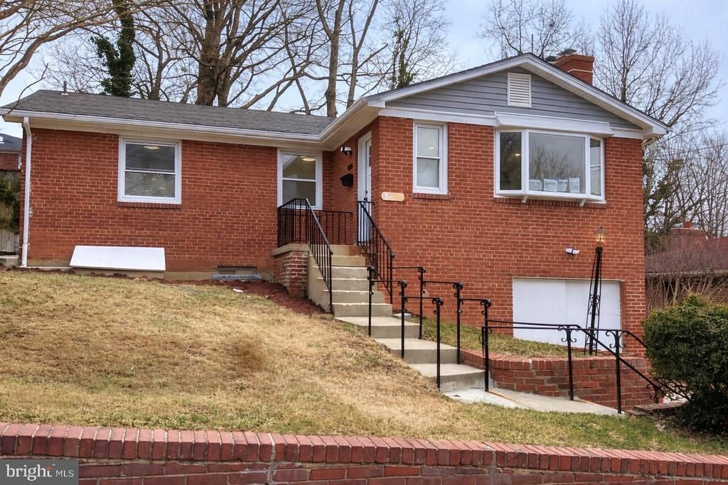 2503 EASTON STREET, TEMPLE HILLS, MD 20748