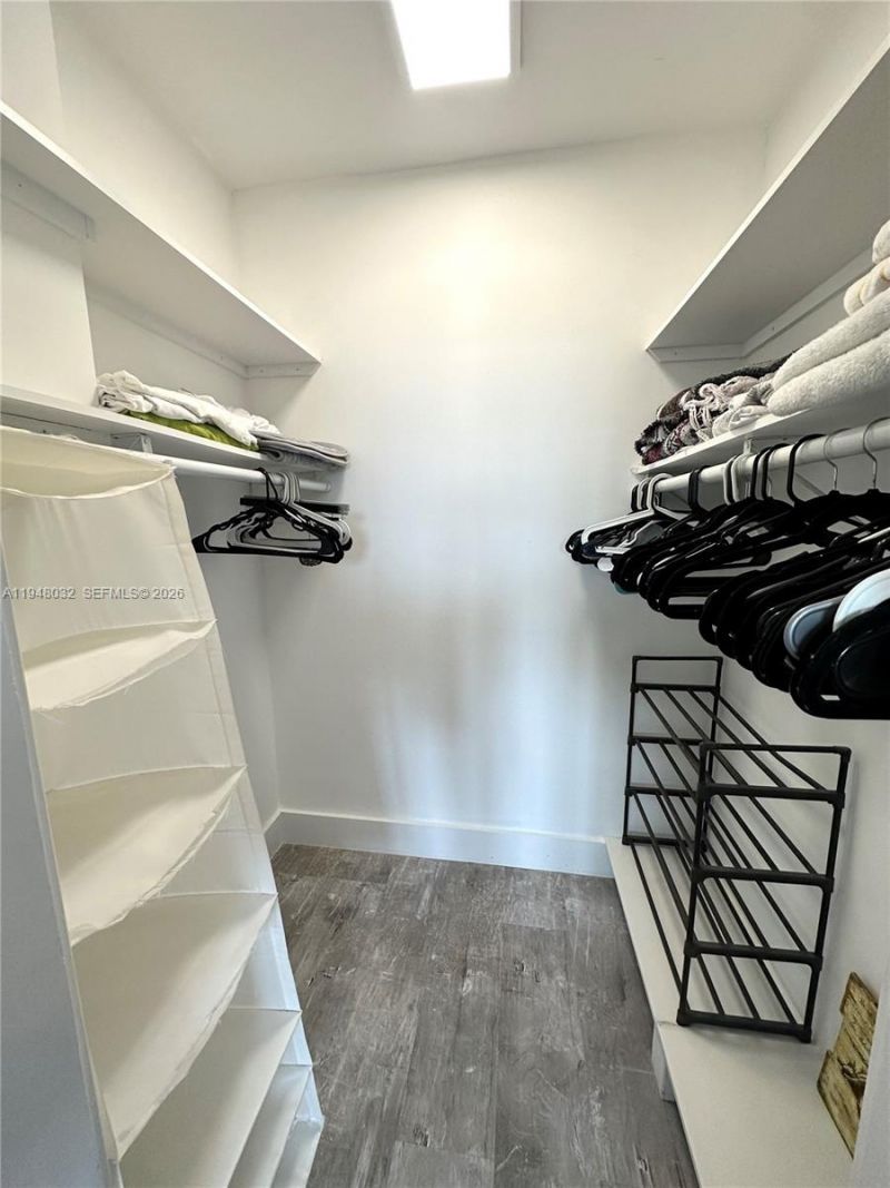 100 Lincoln Rd, Unit 518, Miami Beach, FL 33139 Photo