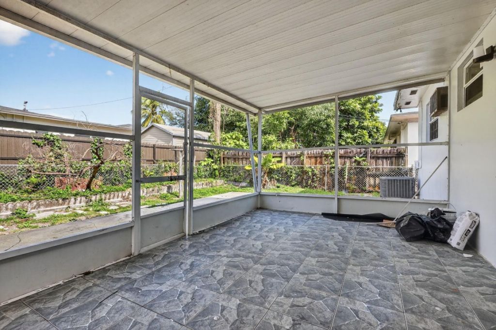 269 NE 110th Terrace, Miami, FL 33161 Photo