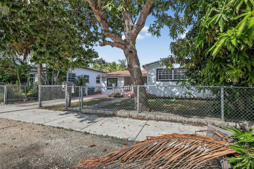 269 NE 110th Terrace, Miami, FL 33161 Photo