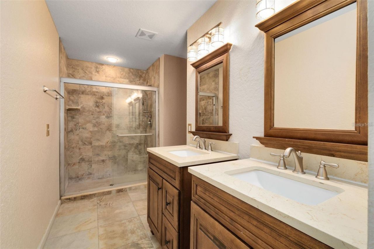 1321 Falling Star Lane, Orlando, FL 32828 Photo