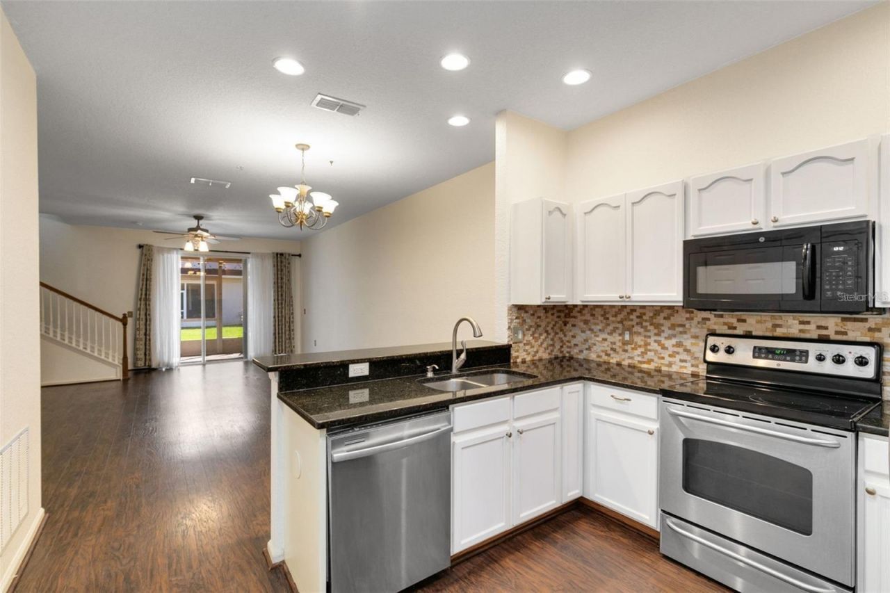 1321 Falling Star Lane, Orlando, FL 32828 Photo