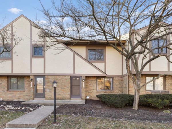 3231 Stonecrest Court, Unit 40, Columbus, OH 43221
