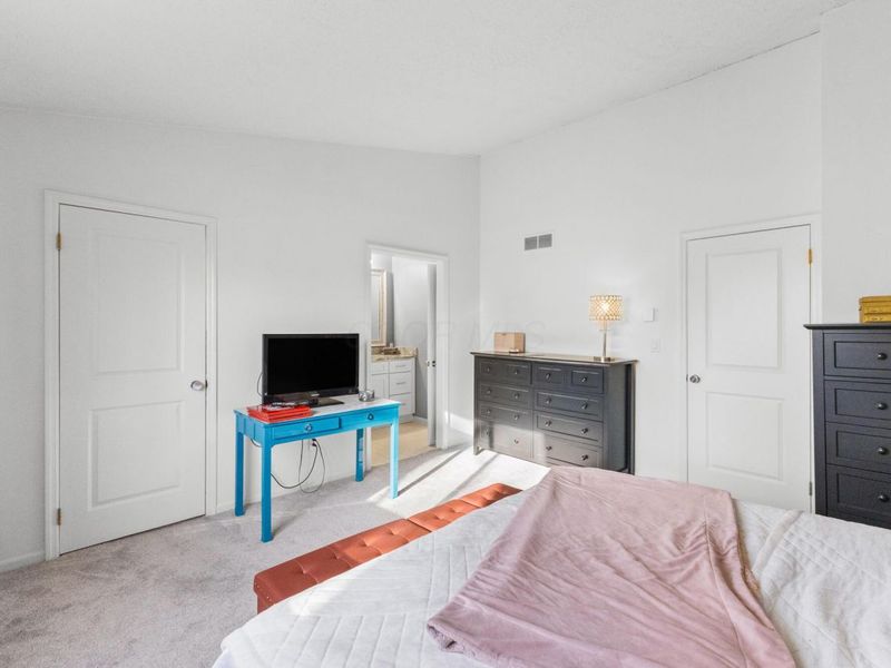 3231 Stonecrest Court, Unit 40, Columbus, OH 43221 Photo 21