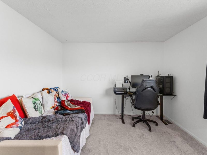 3231 Stonecrest Court, Unit 40, Columbus, OH 43221 Photo 27