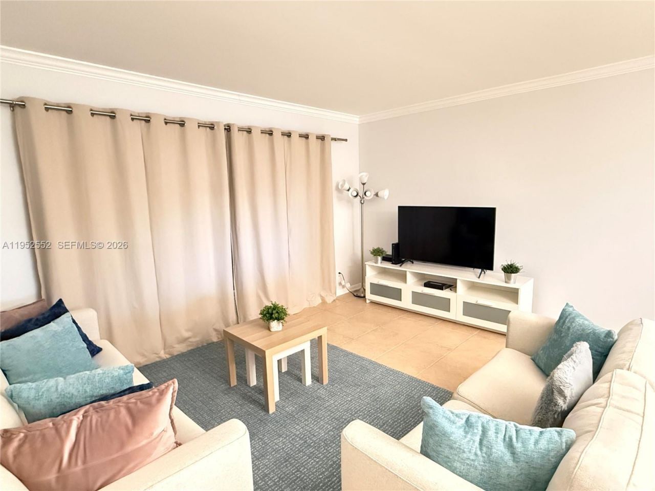 2206 S Cypress Bend Dr , Unit 508, Pompano Beach, FL 33069 Photo