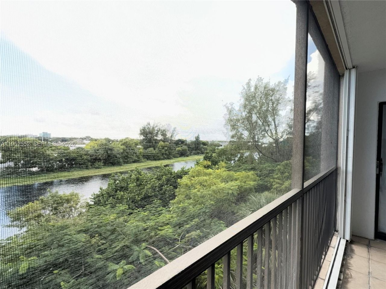 2206 S Cypress Bend Dr , Unit 508, Pompano Beach, FL 33069 Photo