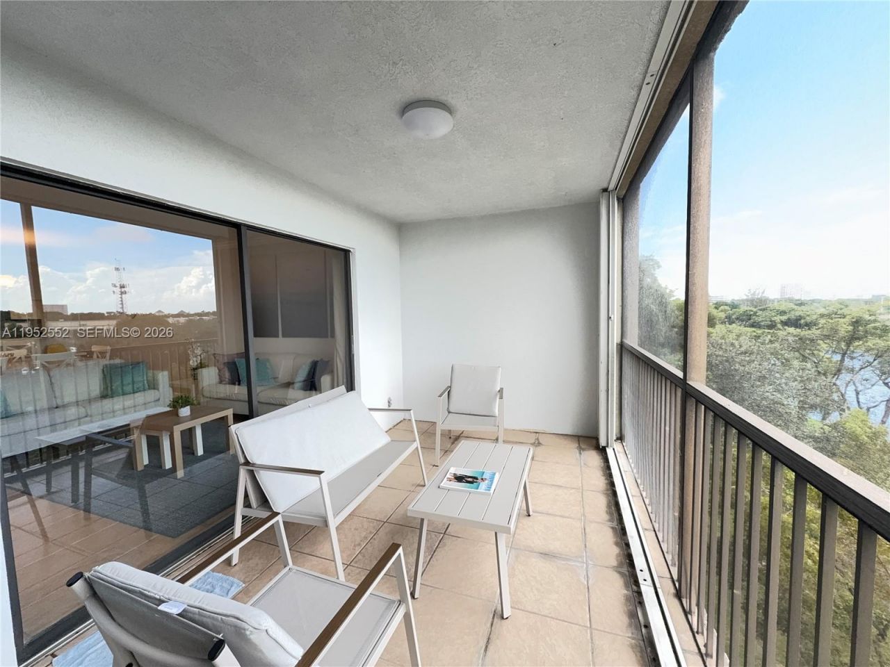 2206 S Cypress Bend Dr , Unit 508, Pompano Beach, FL 33069 Photo