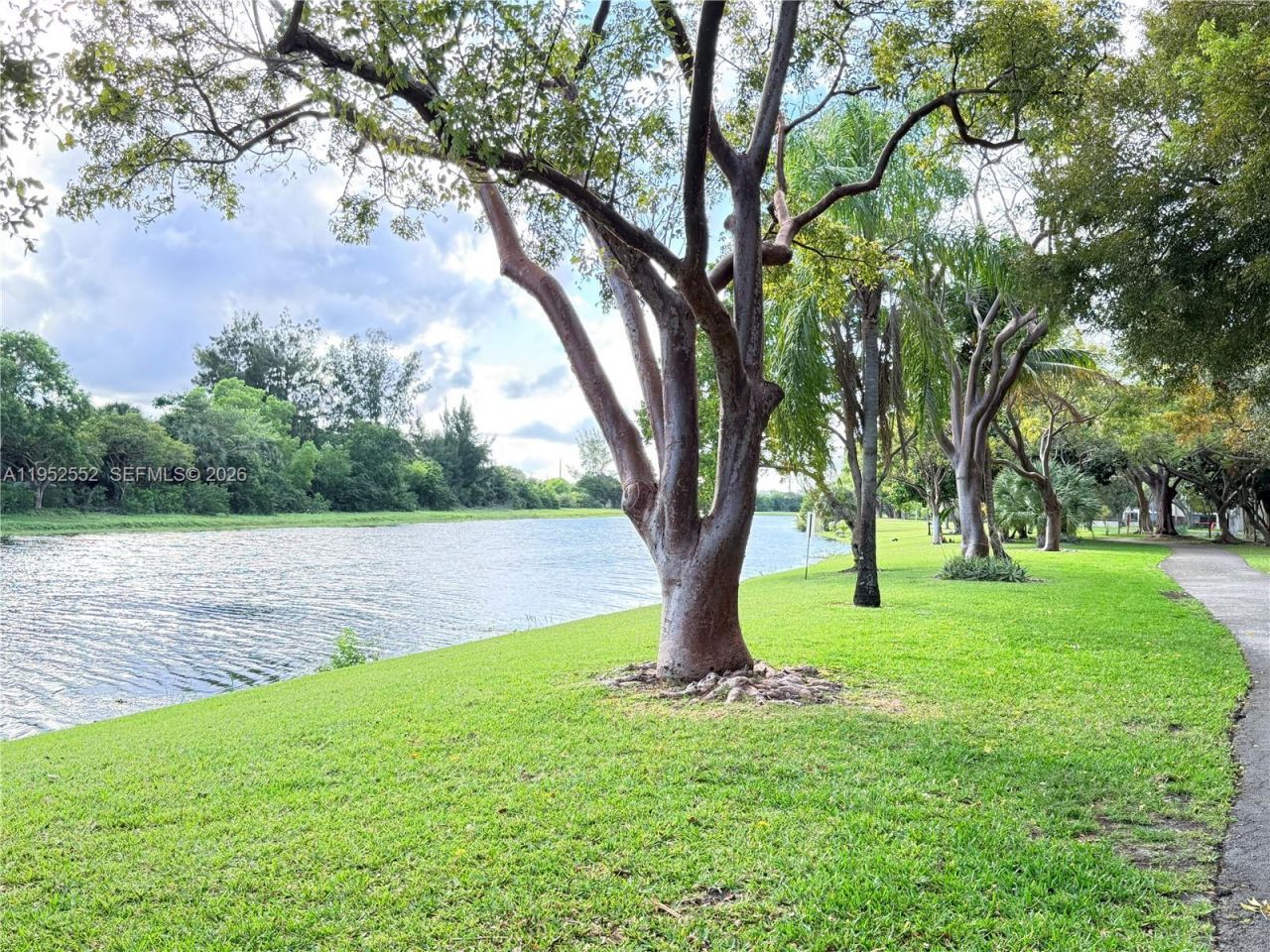 2206 S Cypress Bend Dr , Unit 508, Pompano Beach, FL 33069 Photo