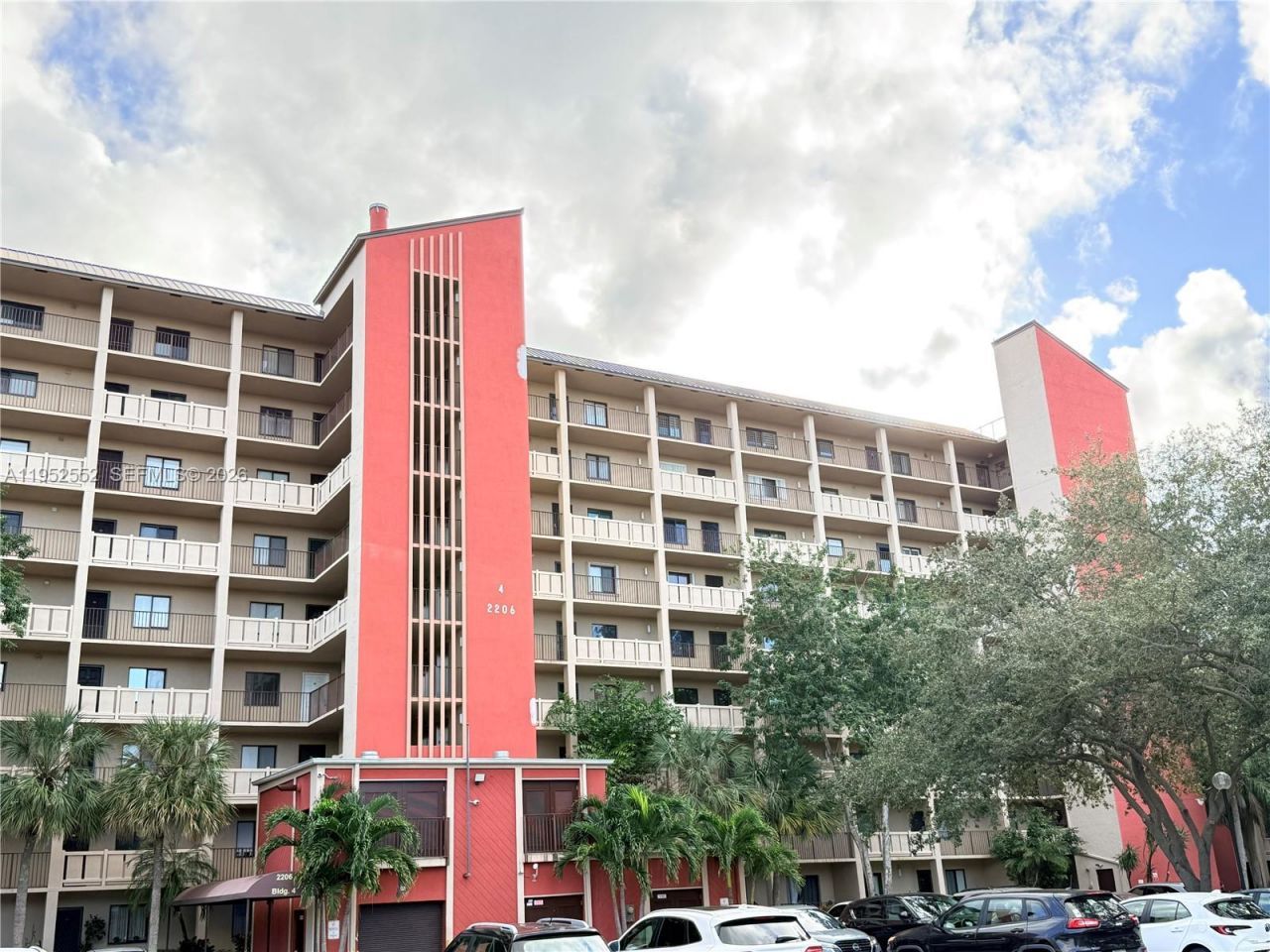 2206 S Cypress Bend Dr , Unit 508, Pompano Beach, FL 33069 Photo