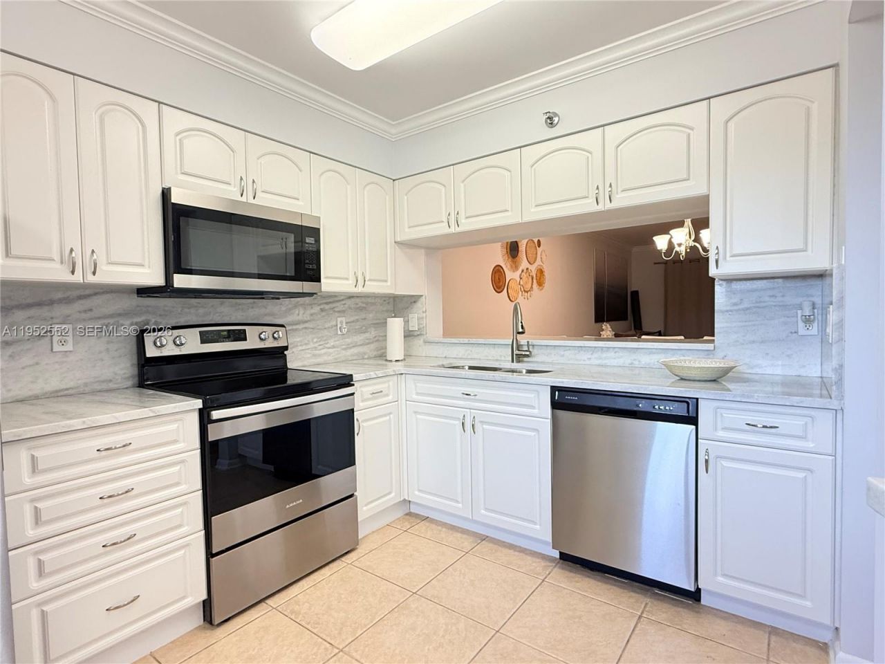 2206 S Cypress Bend Dr , Unit 508, Pompano Beach, FL 33069 Photo