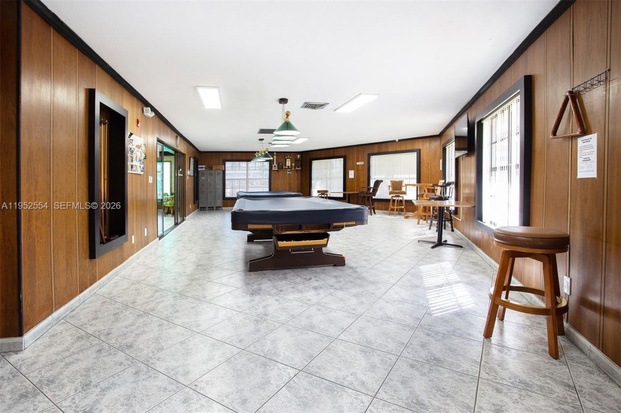 4151 NW 41st St , Unit 301, Lauderdale Lakes, FL 33319 Photo