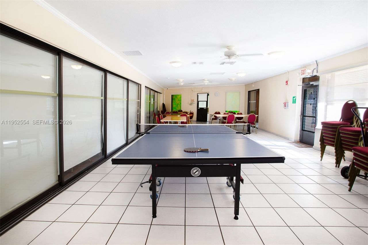 4151 NW 41st St , Unit 301, Lauderdale Lakes, FL 33319 Photo