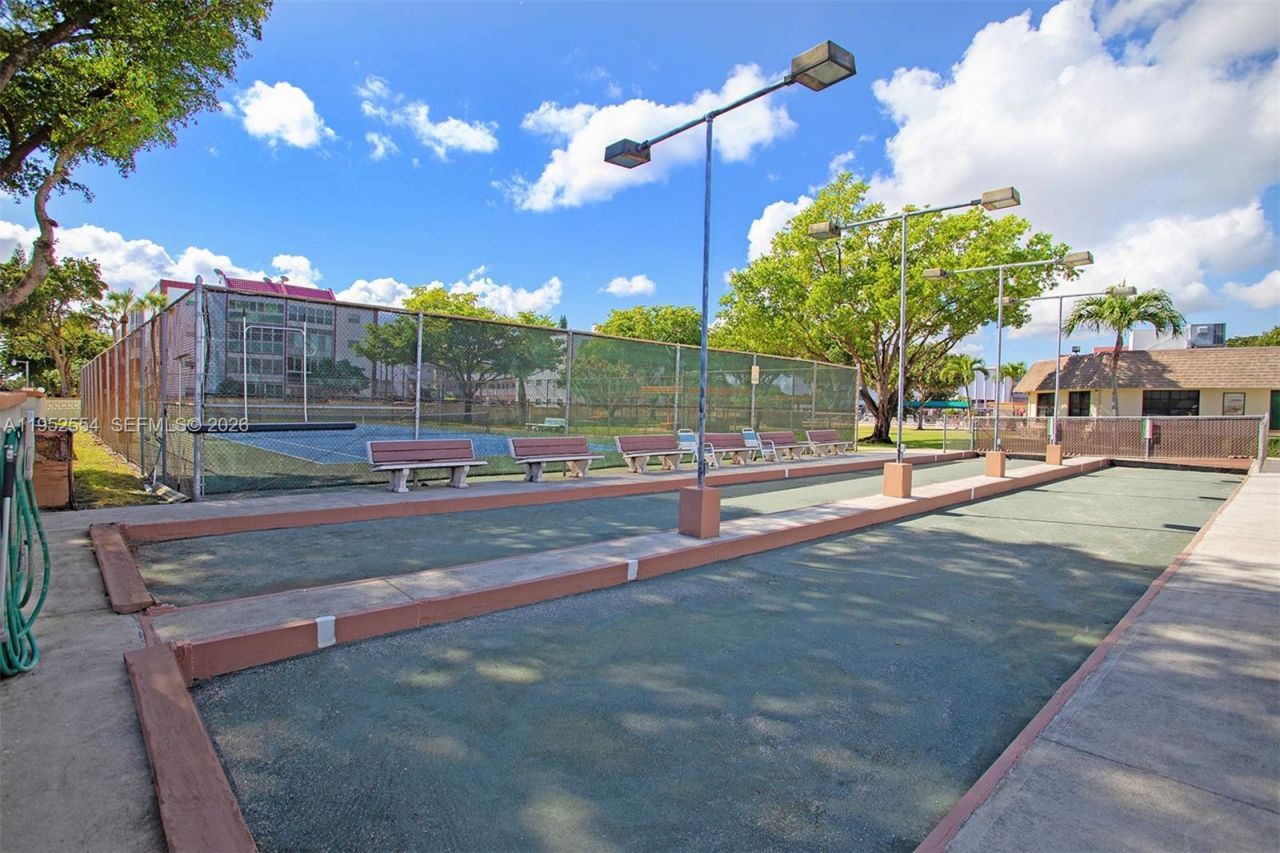 4151 NW 41st St , Unit 301, Lauderdale Lakes, FL 33319 Photo