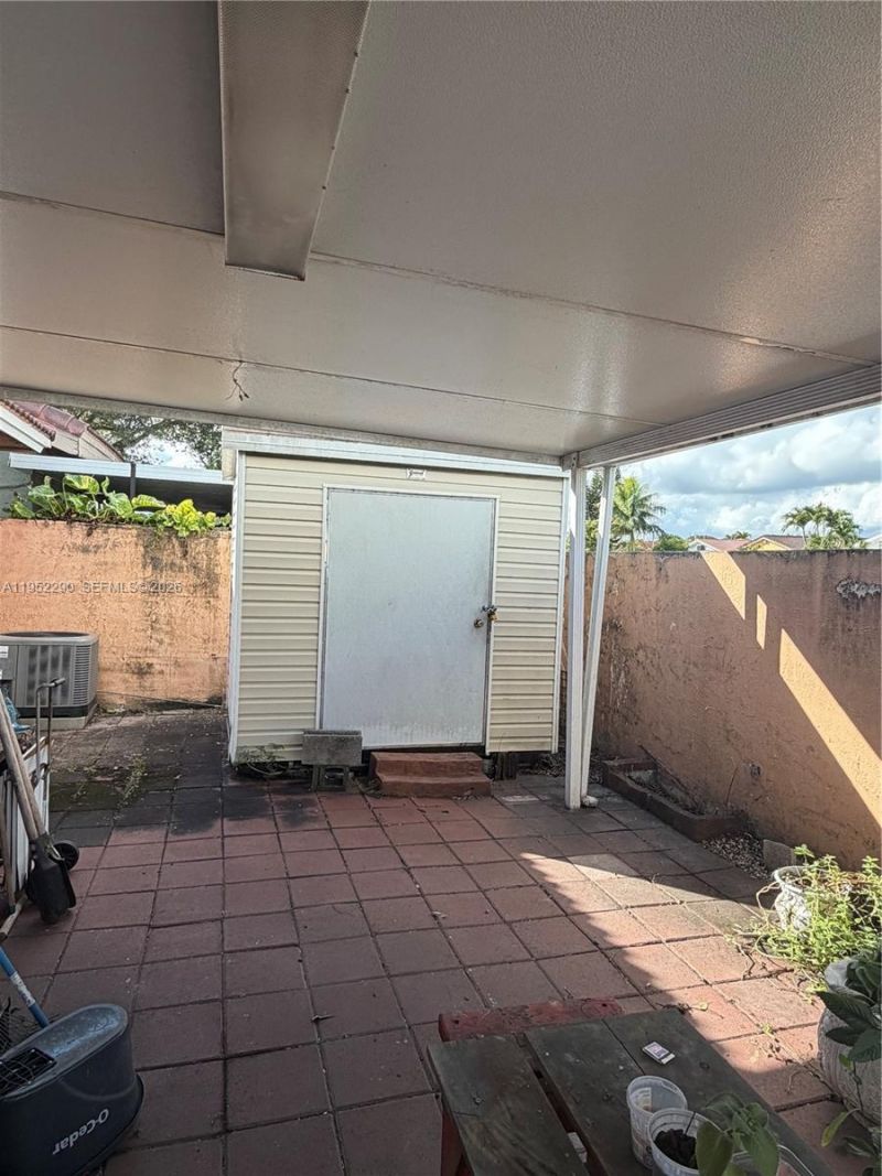 9069 NW 121st Ter, Unit 81, Hialeah Gardens, FL 33018 Photo