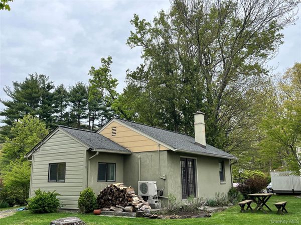 4 Fairview Drive, Tomkins Cove, NY 10986