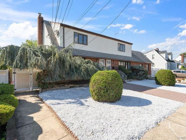 376 Hunnewell Avenue , Elmont, NY 11003