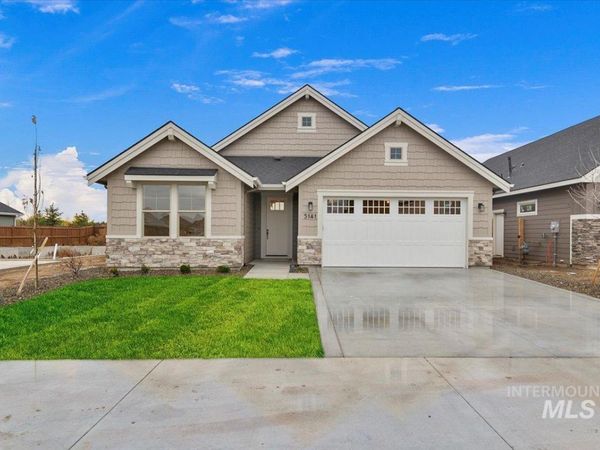 8271 W Gallup St, Meridian, ID 83646