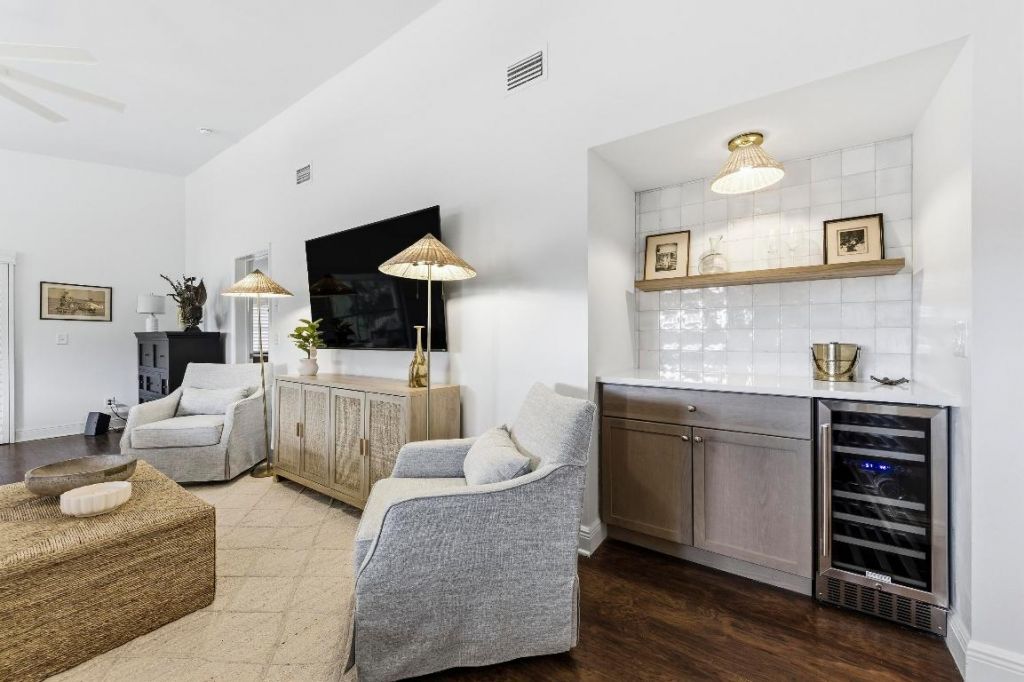 802 Wingfoot Drive, Unit B, Jupiter, FL 33458 Photo