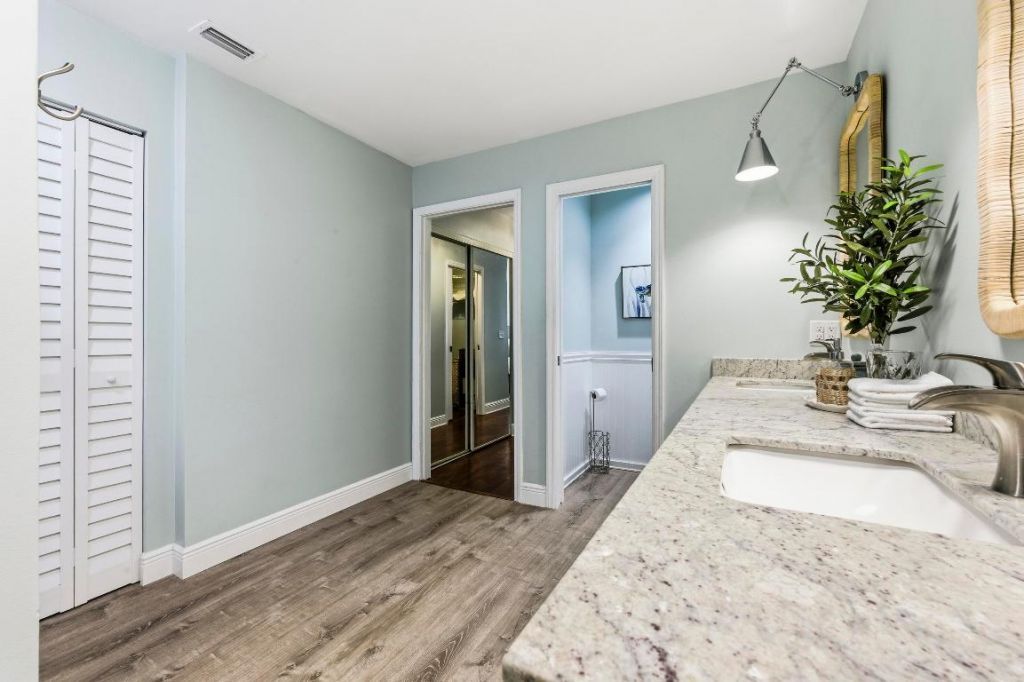 802 Wingfoot Drive, Unit B, Jupiter, FL 33458 Photo