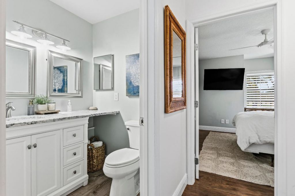 802 Wingfoot Drive, Unit B, Jupiter, FL 33458 Photo