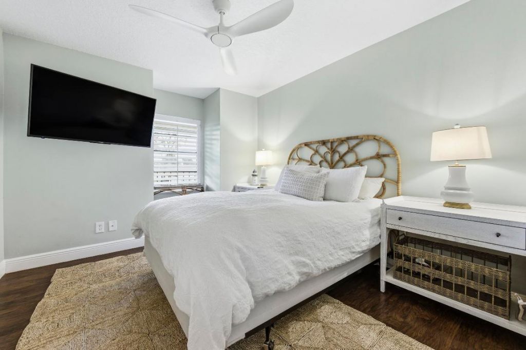 802 Wingfoot Drive, Unit B, Jupiter, FL 33458 Photo