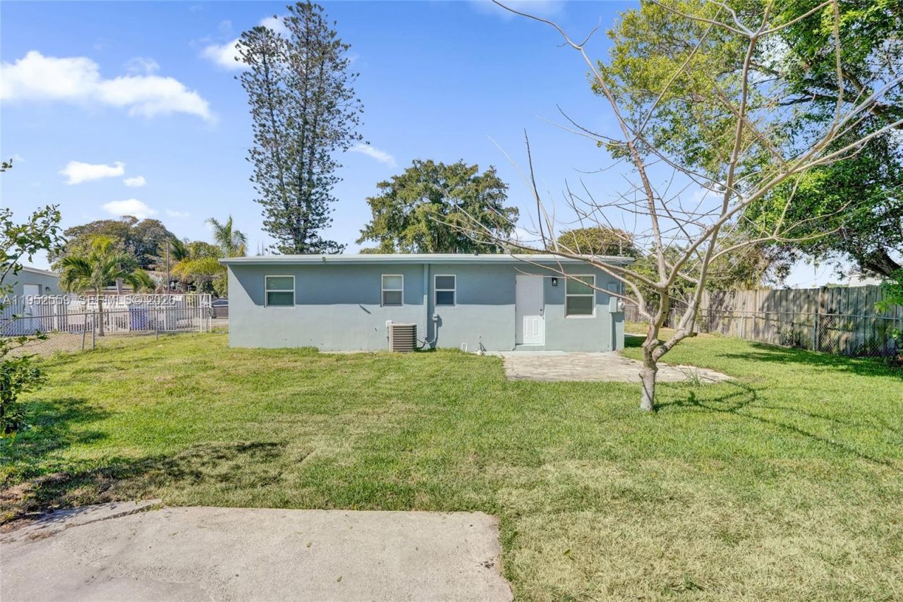 1582 NW 5th Ave, Pompano Beach, FL 33060 Photo